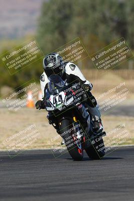 media/Nov-06-2023-Moto Forza (Mon) [[ce023d0744]]/3-Intermediate Group/Session 4 (Turns 2 and 1 Exit)/